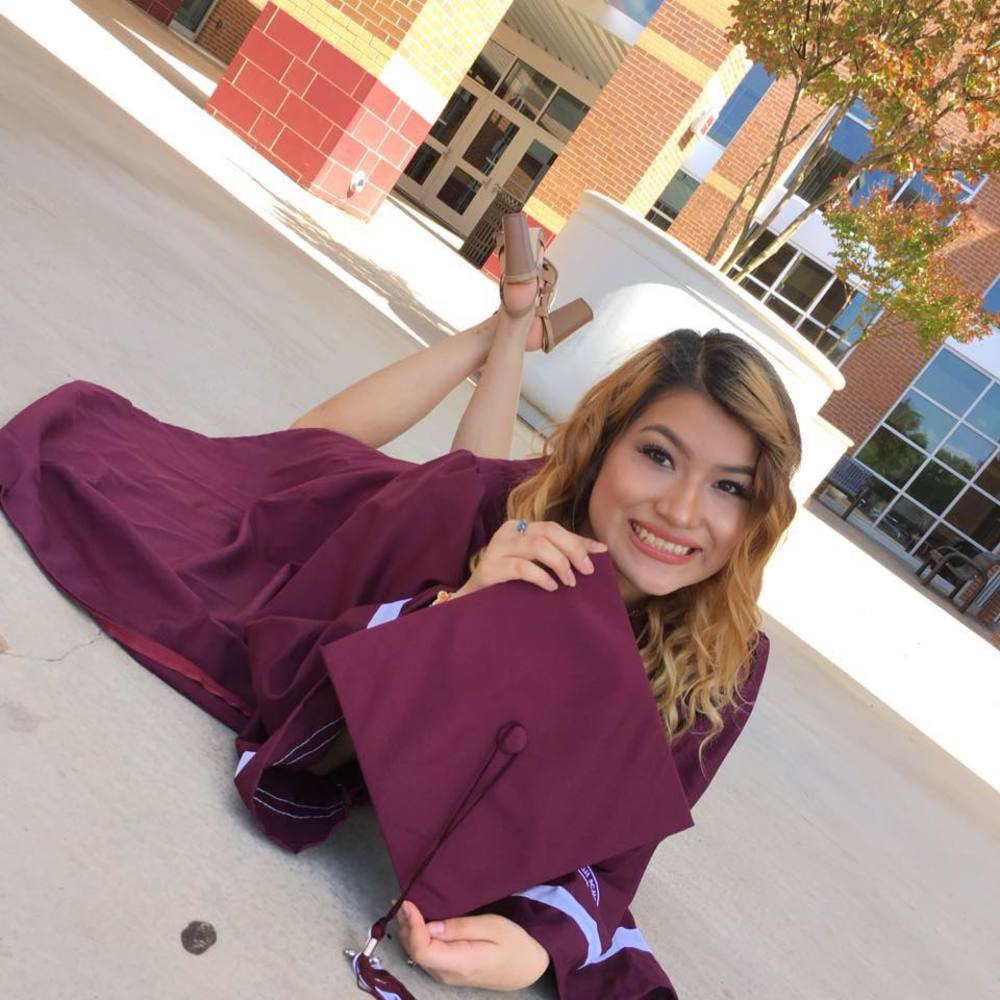 Meet your Posher, Mariela